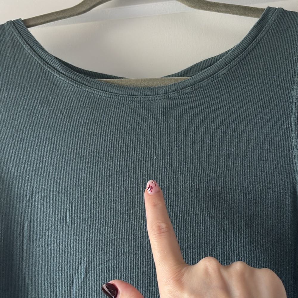 Athleta Rib Keyhole Tank - Picture 2 of 5